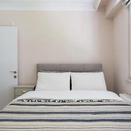 One And Only Brandnew Full Apartment Istanbul